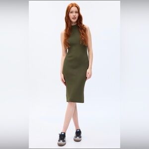 GAP Olive Green SL Midi Dress